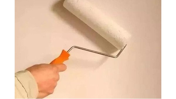 裝修誤區(qū)：易高好膩?zhàn)犹嵝涯?，僅靠乳膠漆遮蓋墻面瑕疵，后果嚴(yán)重！
