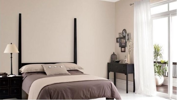 如何避免乳膠漆開裂和粉刷不均勻的問題？易高好膩子告訴您