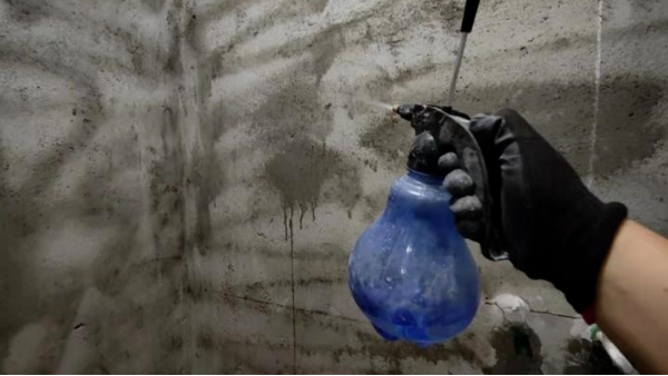 瓷磚粘結(jié)劑是不是越粘手越好？易高好膩?zhàn)痈嬖V您